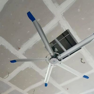 Goede prijs. Grote HVLS industriële plafondventilatortoepassing in het binnencentrum voor basketbalsport online