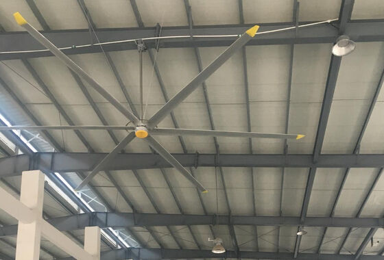 Goede prijs. Aluminiumblad PMSM ventilator aangedreven door een permanente magneet synchrone motor en meestal efficiëntie hoger dan 85 procent geoptimaliseerd voor industriële online